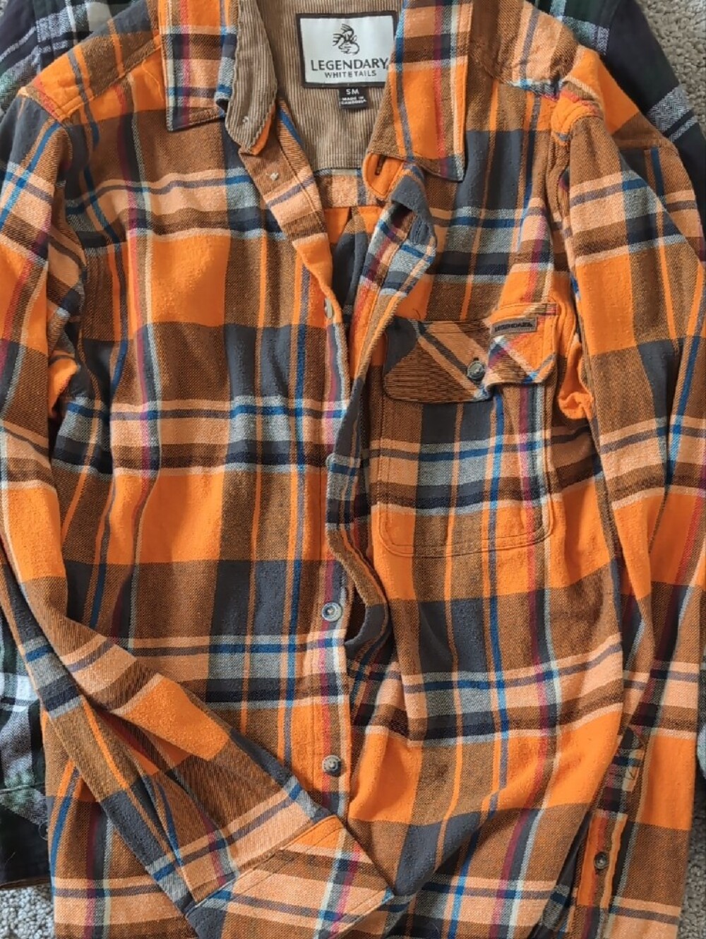 Legendary Whitetails Men’s Shirt Bundle - Picture 3 of 4